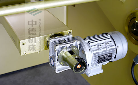 ZDS-832后檔料減速電機(jī)，質(zhì)量好，模擬運(yùn)算定位速度快.jpg